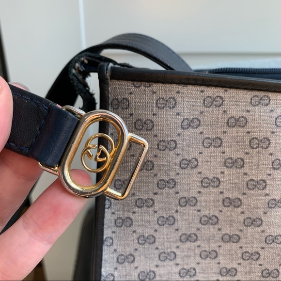 😻 Authentic Vintage Gucci Crossbody Bag - Picture 9 of 15